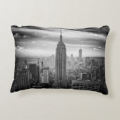 白黒ニューヨークシティのスカイライン アクセントクッション (裏面)