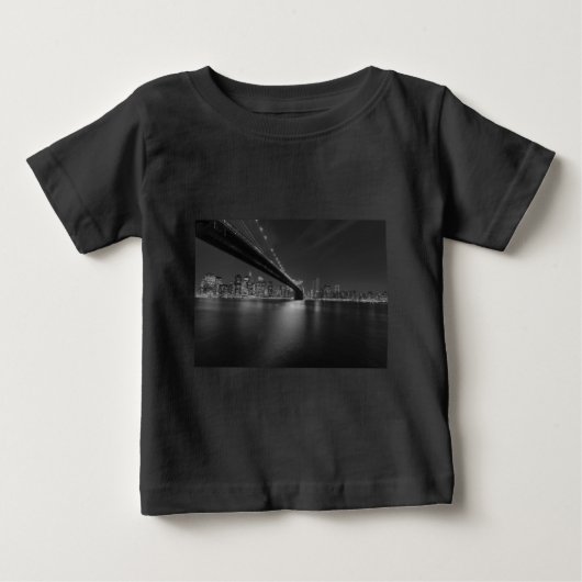 白黒ニューヨークシティスカイライン ベビーTシャツ (正面)