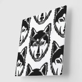 白黒ハスキーポートレートリノカットパターン スクエア壁時計 (傾斜)