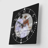 白黒ハッピーアニバーサリーフォトクロックスクエア スクエア壁時計 (傾斜)