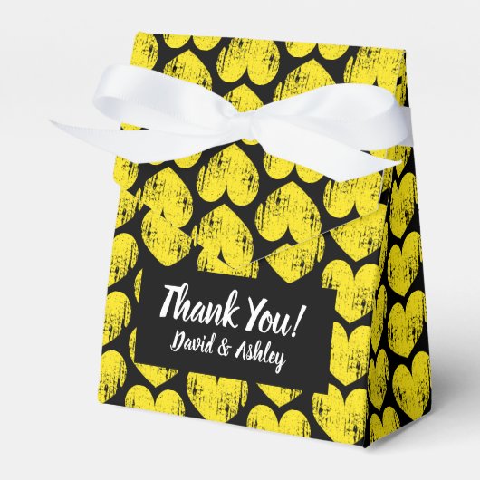 白黒ハートパターン結婚式の引き出物ボックス フェイバーボックス (正面サイド)