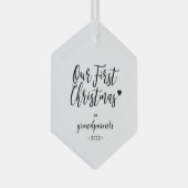 白黒ハート祖父母初めてのクリスマス ガラスオーナメント (正面右)