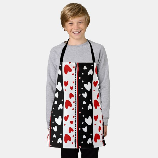 白黒ハート エプロン (着用した状態)