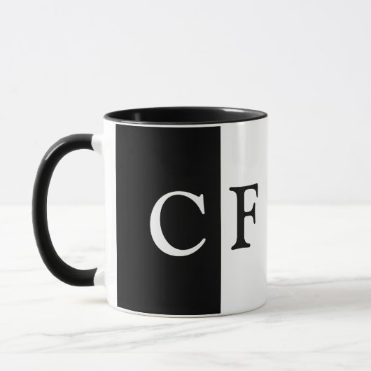 白黒ハーフカスタムイニシャル マグカップ (左)
