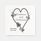 白黒バタフライハート結婚デザイン スタンダードカクテルナプキン (正面)