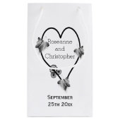 白黒バタフライハート結婚デザイン スモールペーパーバッグ (裏面)