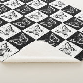 白黒バタフ市松模様にロックプリント シェルパブランケット (3/4)