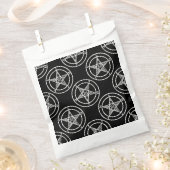 白黒バプホメットのペンタグラムハロウィーン フェイバーバッグ (クリップ留めされた状態)
