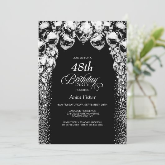 白黒バルーン任意の年齢の誕生日パーティー 招待状 (スタンド正面)