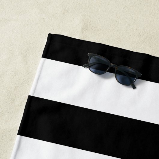 白黒パターストライプのンの名モダン前 ビーチタオル (インサイチュ)