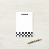 白黒パター市松模様にン名 ポストイット (デスク上)