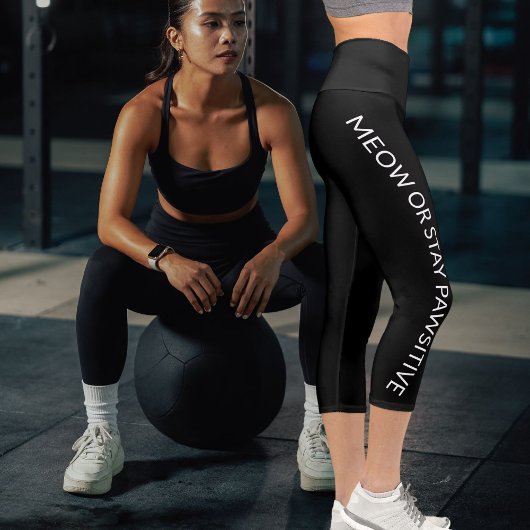 白黒パーソナライズされたタイポグラフィレイアウトおもしろい カプリレギンス