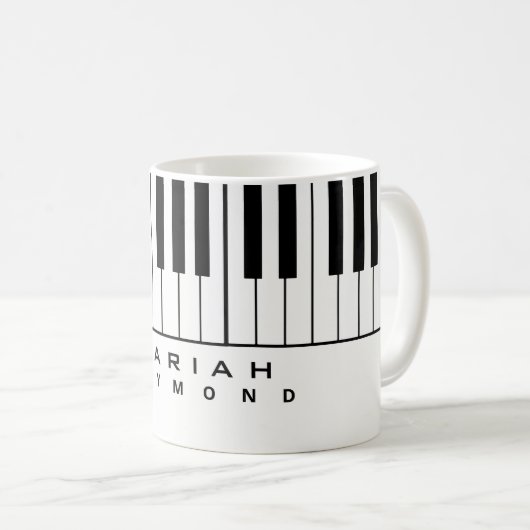 白黒ピアノマグとピアニスト名 コーヒーマグカップ (正面右)