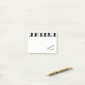 白黒ピアノ鍵タイポグラフィクリスマス ポストイット (デスク上)