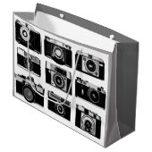 白黒ファッションドの古い写真カメラ ラージペーパーバッグ (正面アングル)