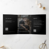 白黒フォトウェディングRSVP詳細QRコード 三つ折り招待状 (内部)