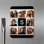 白黒フォトコラージュカスタムモノグラム マグネット<br><div class="desc">このデザインにはInstagramの写真を使用できる。8つの正方形の写真を使用してユニーク個人の贈り物を作成する。または保ヒバの子犬とトレンディーの形見を作ることができる。変更をもし行うには、ツークリックルの写真を調整する必要がある。</div>
