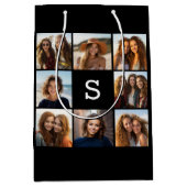 白黒フォトコラージュカスタムモノグラム ミディアムペーパーバッグ (正面)