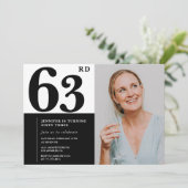 白黒フォト63番目の誕生日招待状 招待状 (スタンド正面)