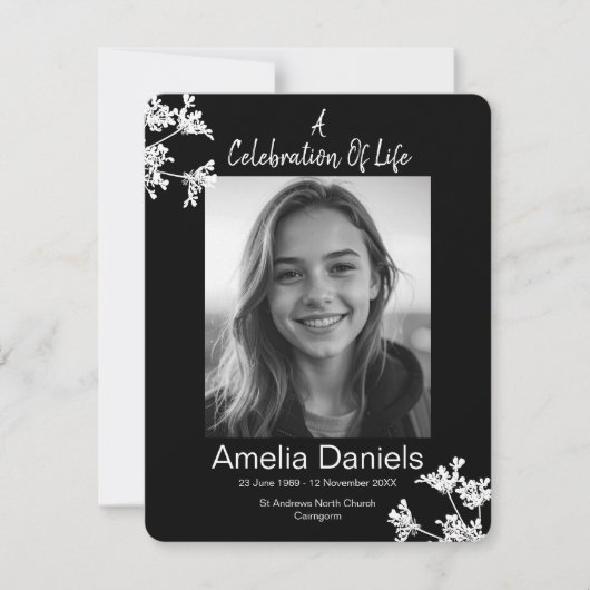 白黒フローラお祝いのライフフォトカード 招待状 (正面)