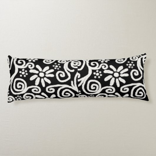 白黒フローラと渦巻き花花の花模様 ボディピロー (裏面)