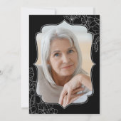 白黒フローラ写真80th誕生日パーティー 招待状 (裏面)