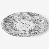 白黒フローラ結婚モノグラム紙プレート ペーパープレート (アングル)