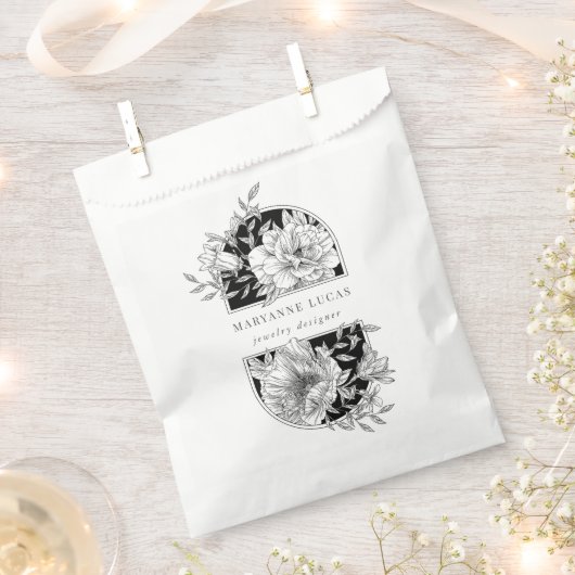 白黒フローラ製エレガント品 フェイバーバッグ (クリップ留めされた状態)