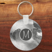 白黒ブドウの写真葉イニシャルグレー キーホルダー (裏面)