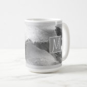 白黒ブドウの写真葉イニシャルグレー コーヒーマグカップ (正面右)