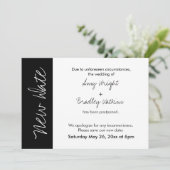 白黒ブロックの新しい日付の結婚延期カード 招待状 (スタンド正面)