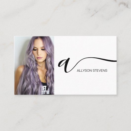 白黒ヘアメイクアップ写真イニシャルqrコード 名刺 (正面)