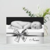 白黒ベビー写真の誕生のお知らせ 案内状 (スタンド正面)