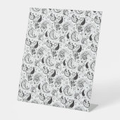 白黒ペイズリーパターン – テキスエレガントトアート 台座サイン (正面)