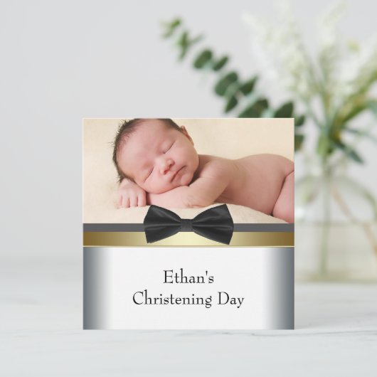 白黒ボウタイ男の赤ちゃんフォト《キリスト教》洗礼式や命名式 招待状 (スタンド正面)