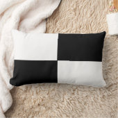 白黒ボード市松模様にパターン ランバークッション (ブランケット)
