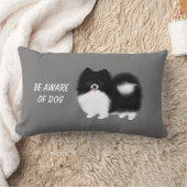 白黒ポメラニア犬 – 犬に気をつけよう ランバークッション (ブランケット)