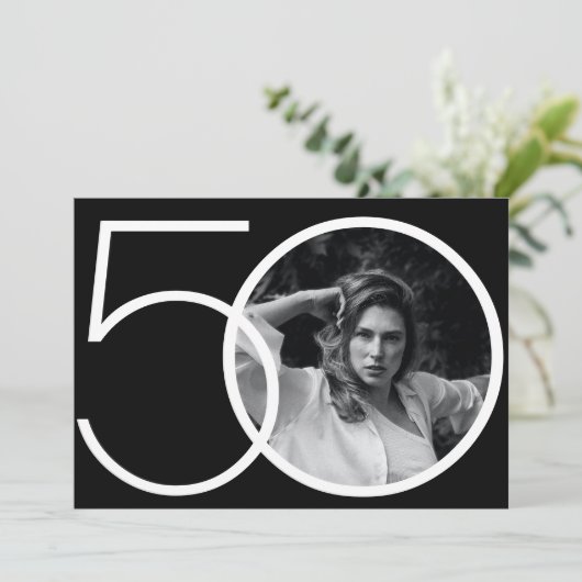 白黒ミニマカスタムリスト写真第50誕生日 招待状 (スタンド正面)