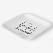 白黒ミニマリストスクリプトブライダルブランチ ペーパープレート (傾斜あり)