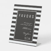 白黒ミニマルストライプリスト結婚式の引き出物 台座サイン (正面)