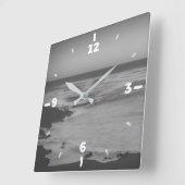 白黒ミニマル海岸 スクエア壁時計 (傾斜)