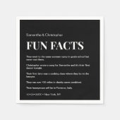 白黒モダンのカスタムおもしろいファクト結婚リスト スタンダードカクテルナプキン (正面)