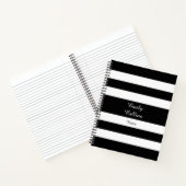 白黒モダンのストライプ ノートブック (内部)