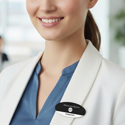 白黒モダンのビジネスシンプルロゴ採用 名札