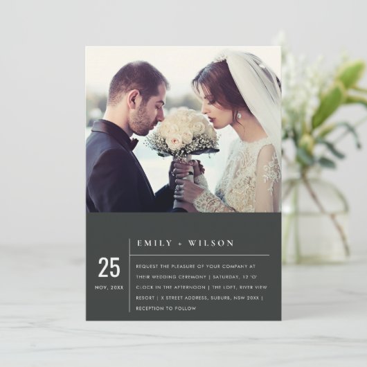 白黒モダンタイポグラフィの結婚写真 招待状 (スタンド正面)