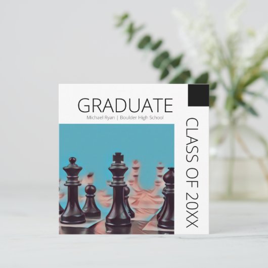 白黒モダンチェスの駒の卒業 招待状 (スタンド正面)