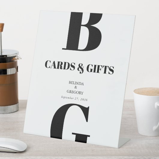 白黒モダンモノグラムのウェディングカードとギフト 台座サイン (インサイチュ)
