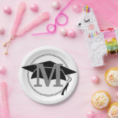 白黒モダン卒業キャップモノグラムイニシャル ペーパープレート (パーティー)