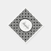 白黒モダン幾何学的モノグラムと名前 スタンダードカクテルナプキン (角)