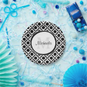 白黒モダン幾何学的モノグラムと名前 ペーパープレート (パーティー)